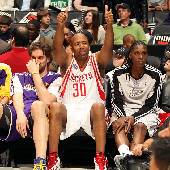 NBA明星球员在全明星周末表现抢眼