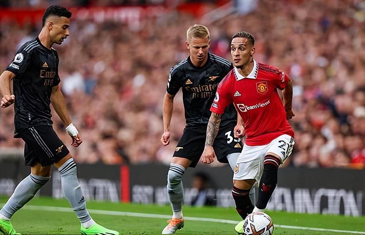 曼联轻取那不勒斯，罗本完成帽子戏法的简单介绍